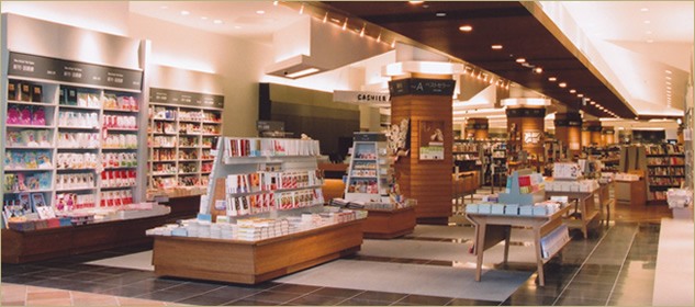 紀伊國屋書店　前橋店　店内写真