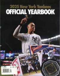 NEW YORK YANKEES MAGAZINE OFFICIAL YEARBOOK