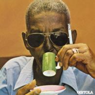 カルトーラ／愛するマンゲイラ