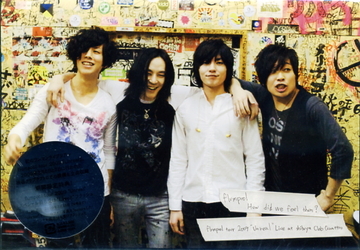 ｆｌｕｍｐｏｏｌ／『Ｈｏｗ　ｄｉｄ　ｗｅ　ｆｅｅｌ　ｔｈｅｎ？』～ｆｌｕｍｐｏｏｌ　Ｔｏｕｒ　２００９　“Ｕｎｒｅａｌ”　Ｌｉｖｅ　ａｔ　Ｓｈｉｂｕｙａ　Ｃｌｕｂ　Ｑｕａｔｔｒｏ～