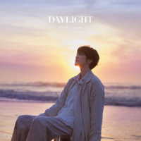 七海ひろき／ＤＡＹＬＩＧＨＴ