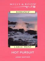Hot Pursuit （Large Print）