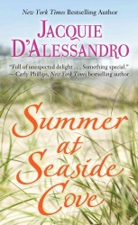 Summer at Seaside Cove (Thorndike Press Large Print Basic Series) （LRG）