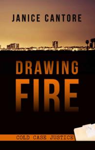 Drawing Fire (Thorndike Press Large Print Christian Mystery) （LRG）