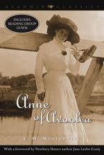 Anne of Avonlea (Aladdin Classics)