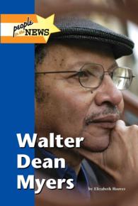 Walter Dean Myers (People in the News) （Library Binding）