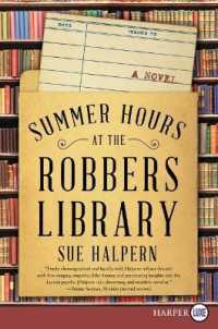 Summer Hours at the Robbers Library （Large Print）