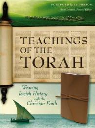 Teachings of the Torah : Weaving Jewish History with the Christian Faith: Tan Italian Duo-Tone （BOX LEA）
