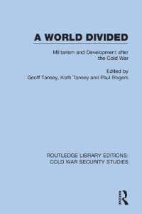 A World Divided : Militarism and Development after the Cold War (Routledge Library Editions: Cold War Security Studies)
