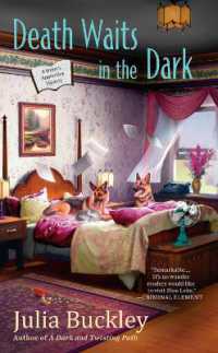 Death Waits in the Dark : A Writer's Apprentice Mystery #4