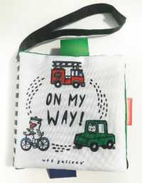 On My Way! : A Wee World Full of Vehicles (Wee Gallery Cloth Books)