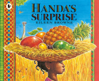 アイリーン・ブラウン作『ハンダのびっくりプレゼント』(原書）<br>Handa's Surprise (Handa)