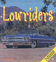 Lowriders (Enthusiast Color Series) （Bilingual）