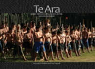 Te Ara (Maori, English, German Edition)