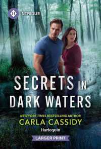Secrets in Dark Waters (Bayou Investigation) （Original Large Print）