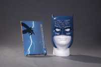 Batman: the Dark Knight Returns Book and Mask Set (Batman)