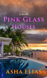 Pink Glass Houses （Large Print Library Binding）