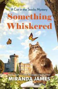 Something Whiskered (Cat in the Stacks Mystery) （Large Print）