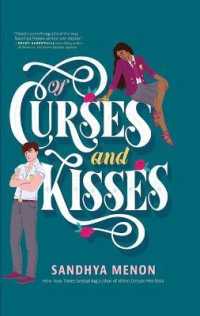 Of Curses and Kisses （Large Print Library Binding）