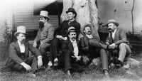 Frontier Comrades : From the Fur Trade to the Ford Car