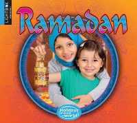 Ramadan (Holidays around the World) （Library Binding）