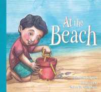 At the Beach （Board Book）