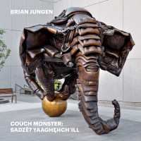 Brian Jungen: Couch Monster : Sadzěʔ yaaghehch'ill
