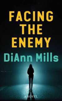 Facing the Enemy （Large Print Library Binding）