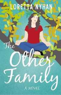 The Other Family (Center Point Premier Fiction (Large Print)) （Large Print Library Binding）