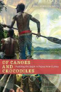 Of Canoes and Crocodiles : Paddling the Sepik in Papua New Guinea (Wayfarer)