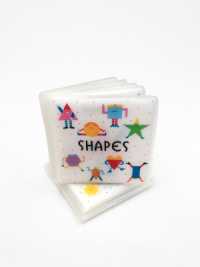 First Concept Bath Book: Shapes (First Concept Bath Books)