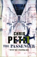 Passenger (Charnwood Large Print) -- Hardback （Large prin）