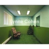 Lynne Cohen : Faux indices （Bilingual）