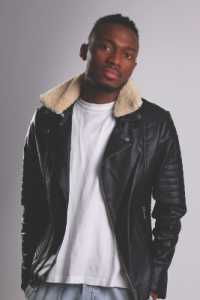 Une Existence Fissurée