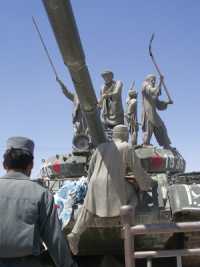 The Fine Arms : Geopolitics of Contemporary Art