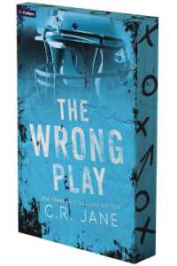 The Wrong Play : A Football Romance (The Wrong Player)