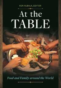 At the Table : Food and Family around the World