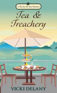 Tea & Treachery (A Tea by the Sea Mystery) （Large Print）