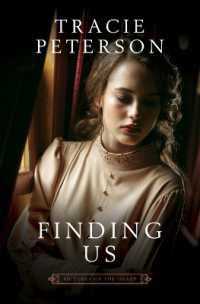 Finding Us (Pictures of the Heart) （Large Print Library Binding）