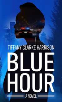 Blue Hour （Large Print Library Binding）