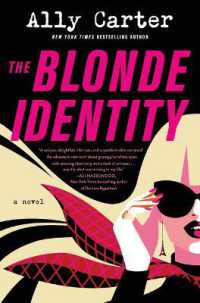 The Blonde Identity （Large Print Library Binding）