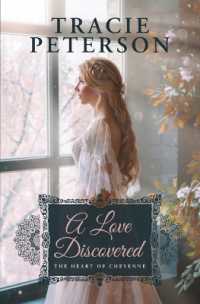 A Love Discovered (The Heart of Cheyenne) （Large Print Library Binding）