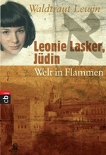 Welt in Flammen (cbj Taschenbücher Bd.40020) （2010. 411 S. 18,5 cm）