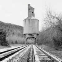 Jeff Brouws: Silent Monoliths : The Coaling Tower Project