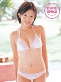 栁本絵美1st.写真集 PURE SMILE アイドルコレクション