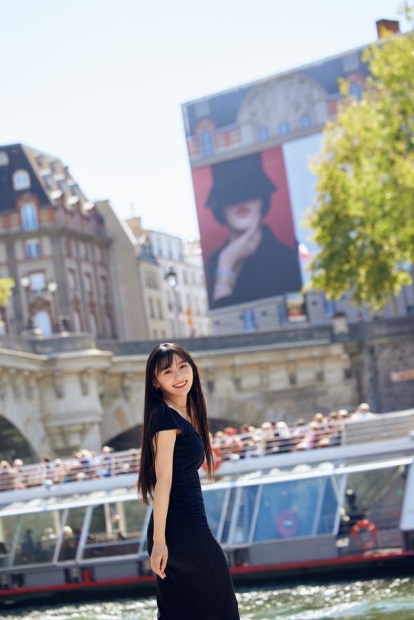 乃木坂46川﨑桜 1st写真集 エチュード_4