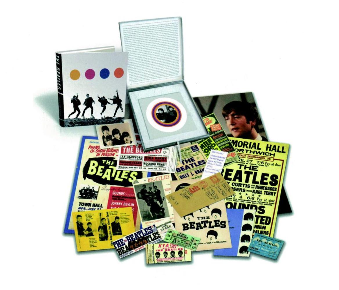 Beatlesの洋書 The Beatles 100: One Hundred Pivotal Moments in Beatles